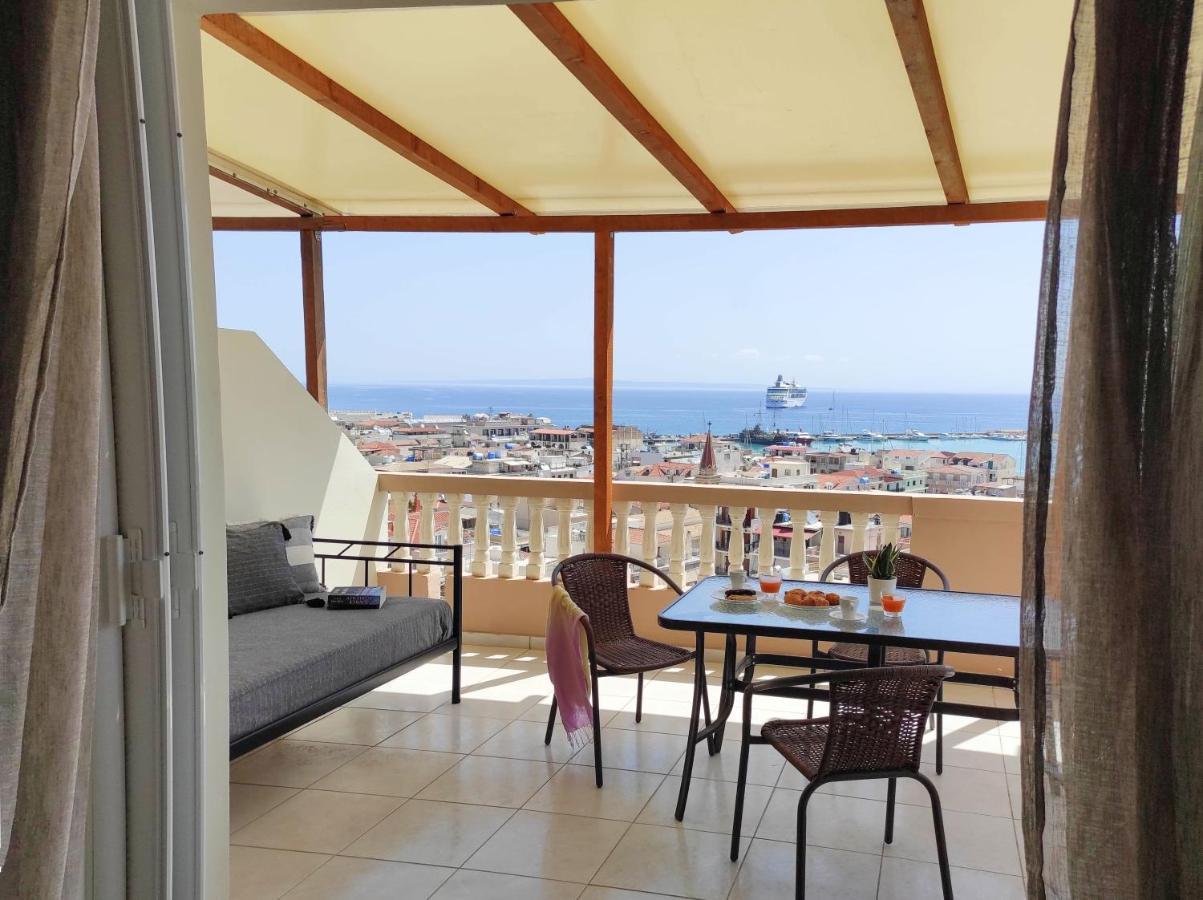 Three Graces Zakynthos Town Apartment Bagian luar foto